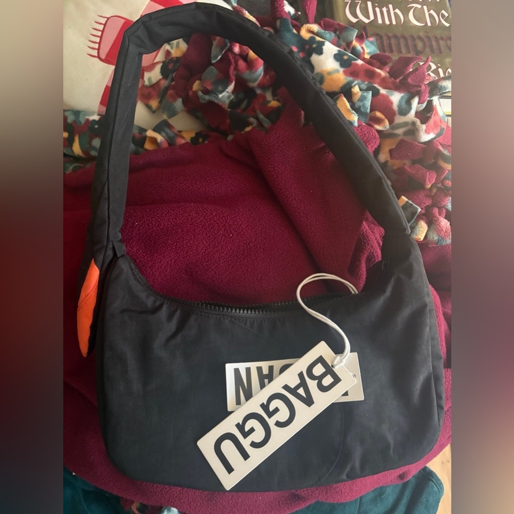 Baggu Black Swan Shoulder Bag